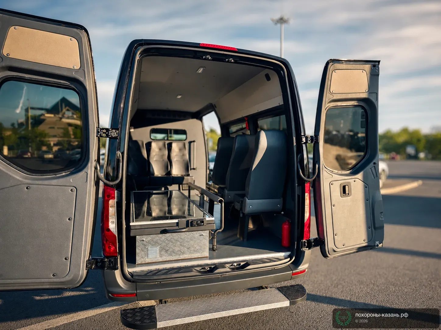 Mercedes Sprinter - вид сзади