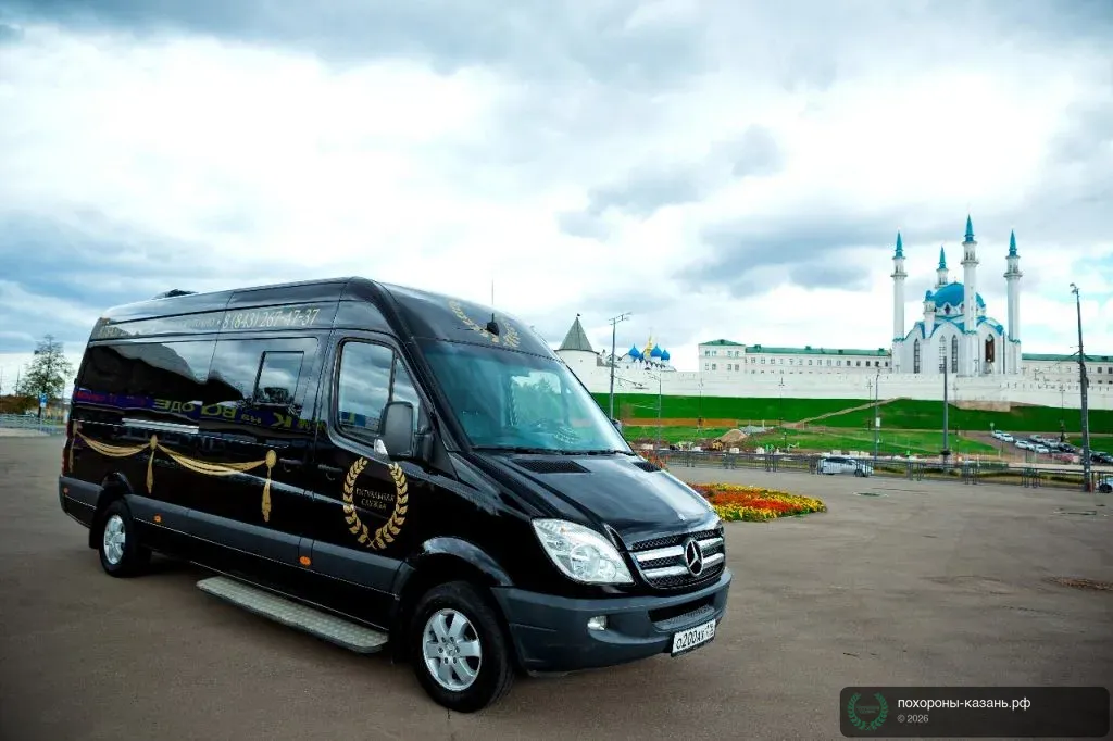 Mercedes Sprinter Long - вид спереди