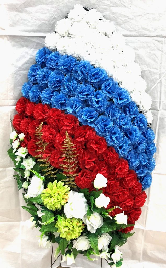 Венок из искусственных цветов